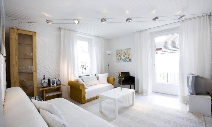 Bregenz Apartment | Charming Apartment “Bregenz 6 Top 2” with Wi-Fi, Balcony, Terrace & Garden