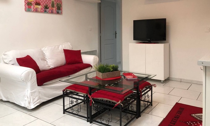 Troyes Apartment | CHARMING APARTMENT CLOSE TO ALL SHOPS