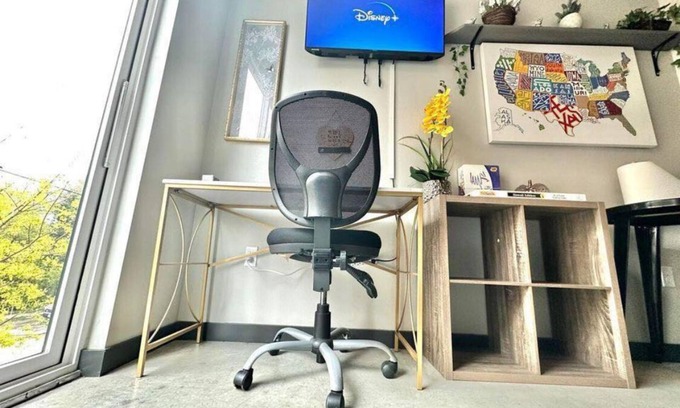 Minor Apartment | Charming apartment in superb Seattle with WiFi, AC