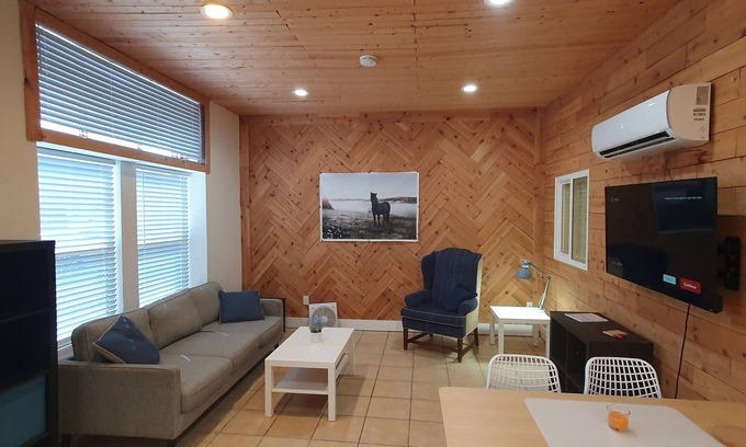 Vian Apartment | Charming apartment on gateway to Lake Tenkiller, Vian, OK