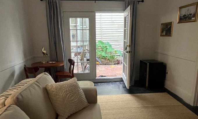 Irish Channel Apartment | Charming Apartment in the Irish Channel with Private Courtyard