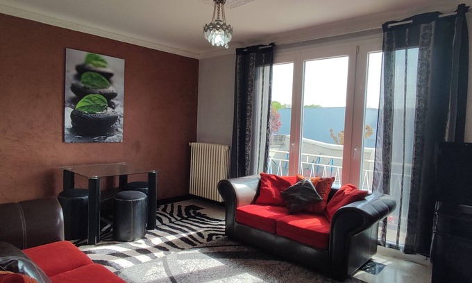 Blois Apartment | Charming apartment with garden and balcony
