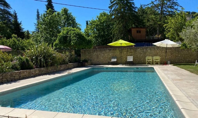 Venasque Bed & Breakfast | Charming bed and breakfast in the heart of Provence in Venasque
