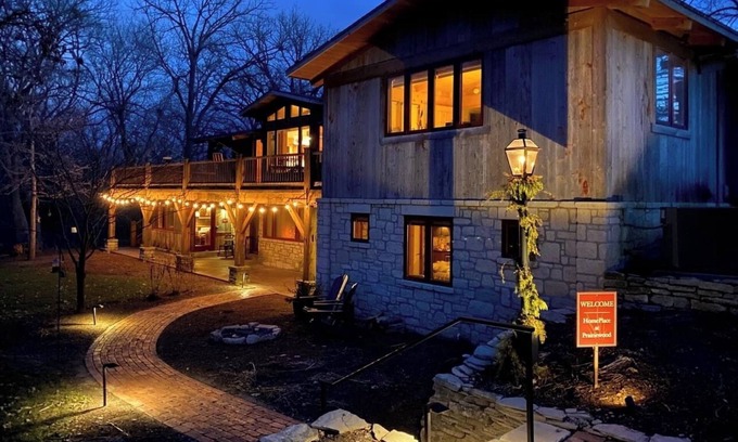 Manhattan Apartment | Charming Bed & Bath Suite Available Nightly