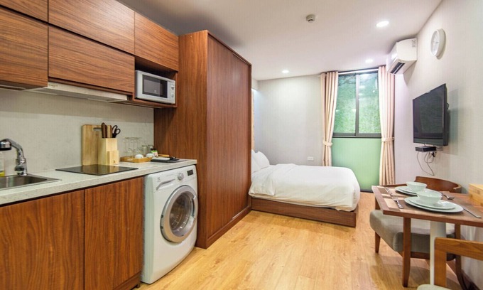 Tay Ho Bed & Breakfast | Charming bed & breakfast with AC, WiFi in peaceful Hà Nội