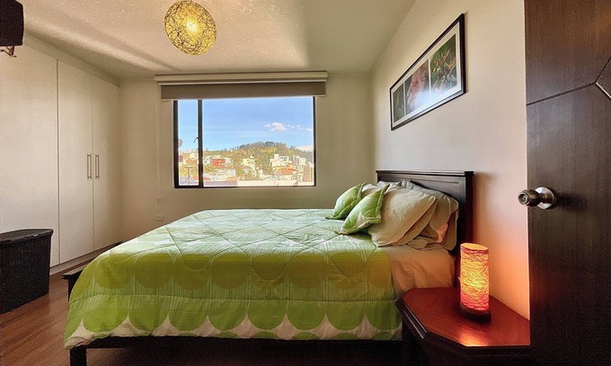 La Paz Apartment | Charming Bohemian Suite with Mountain Views in Quito’s Artistic Heart