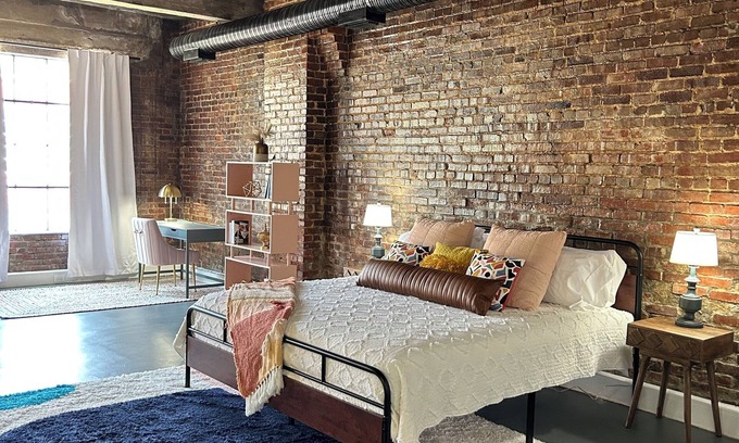 Birmingham Condo | Charming Boho Loft on Historic Morris Ave