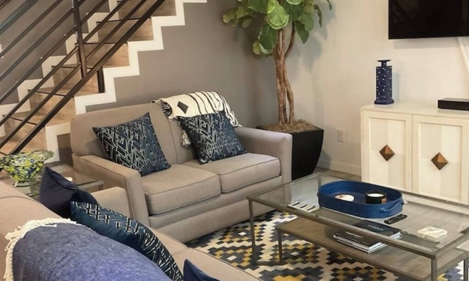 McAllen House | Charming Brand New 3-bedroom townhome in between Mission and McAllen area.