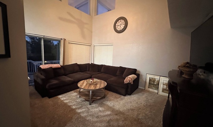 Broomfield House | Charming Broomfield Retreat: Modern Comforts & Prime Locationn