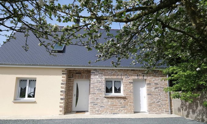 Saint-Germain-sur-Ay House | Charming cottage near the sea