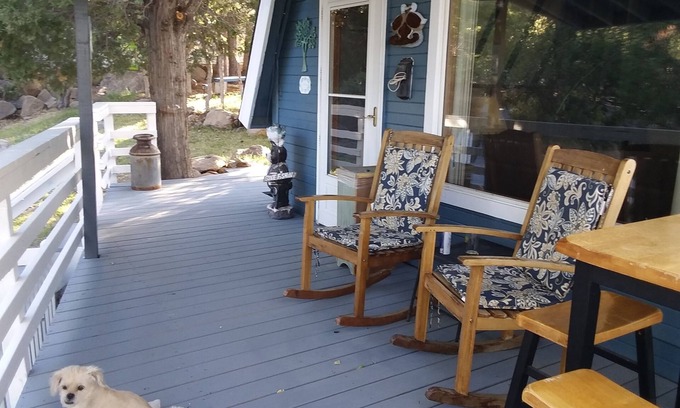 Pine Valley Cabin | Charming cabin in historical Pine Valley