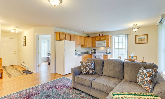 Chester Center Apartment | Charming Chester Apartment: Steps to Main Street!