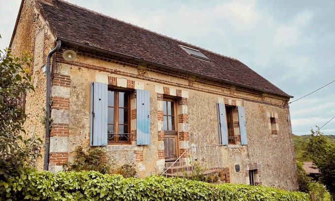 Moulicent House | Charming country house on the edge of a forest