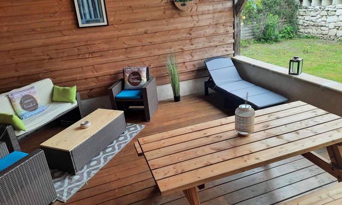 Brain-sur-Allonnes Cottage | Charming Cottage in Loire-Anjou-Touraine Park with Garden, Terrace, Near Saumur