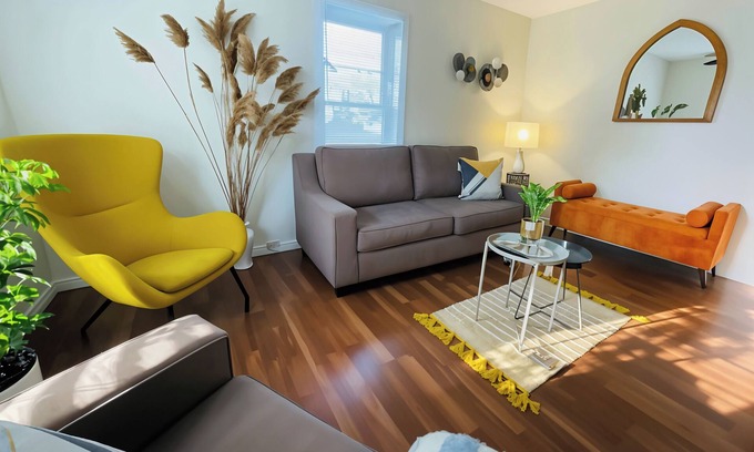 Wellington House | Charming Cottage in Wellington’s Heart near Beach!