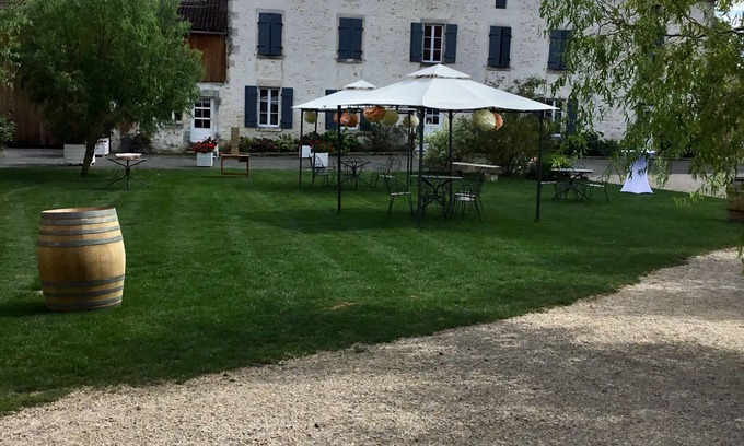Festigny House | Charming cottage, classified 4 *, spacious, comfortable, for 20 people