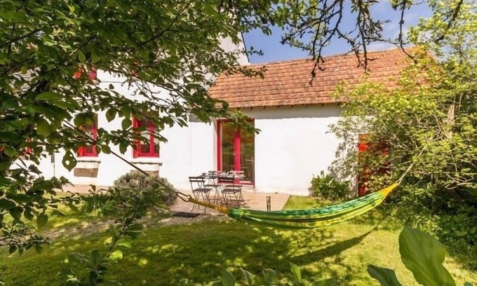 Crossac Cottage | Charming Cottage in Brière Park with Private Garden and Modern Amenities
