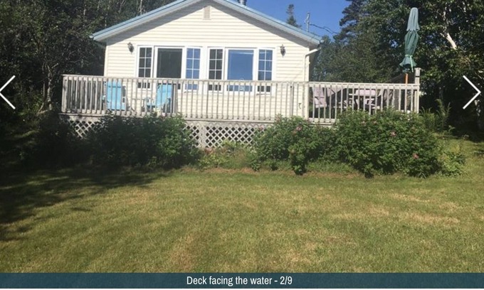 Wallace Cottage | Charming cottage, sleeps 4, near Fox Harbour with beach access