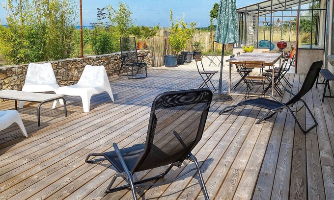 Val-du-Layon Cottage | Charming cottage with vineyard views, 4 beds, terrace and garden