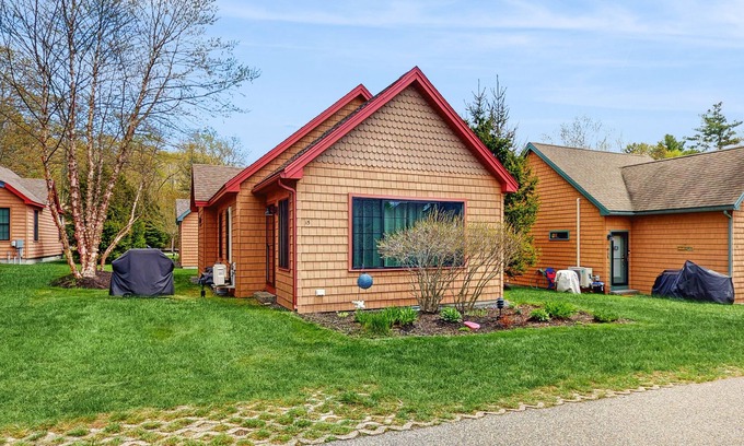 Wells Cottage | Charming Cottage with a Game Room, Pool, and Coastal Attractions Nearby