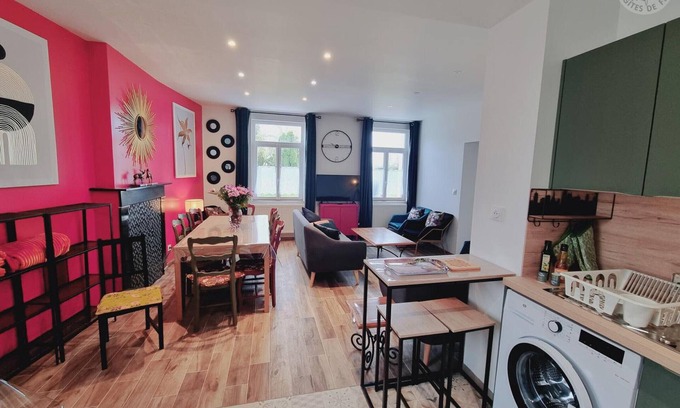 Wallers Cottage | Charming Cottage with Modern Amenities, Near Scenic Trails and UNESCO Heritage Sites