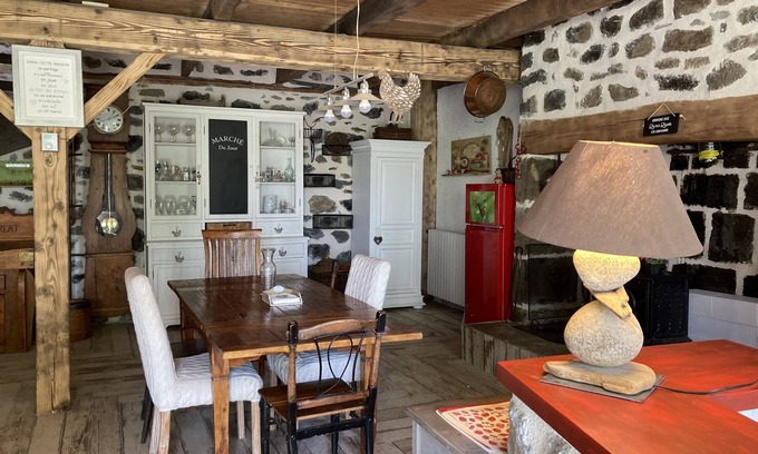 Riom-es-Montagnes House | Charming country gite in the Monts du Cantal