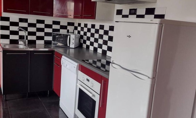 Verchain-Maugre Cottage | Charming Countryside Cottage with Garden, BBQ & WiFi Near Valenciennes