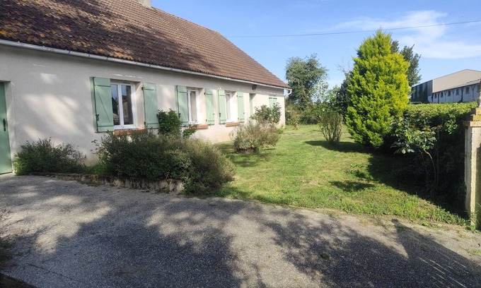 Arthon Cottage | Charming Countryside Getaway: Spacious Home with Private Garden and Easy Access to Local Attractions