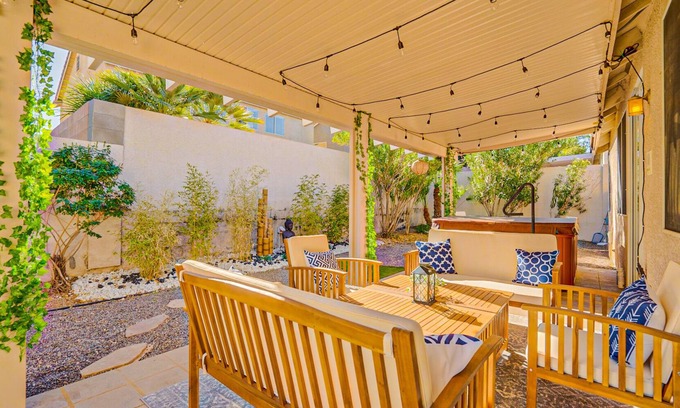 McCullough Hills House | Charming, Cozy & Elegant Zen Retreat with Hot Tub