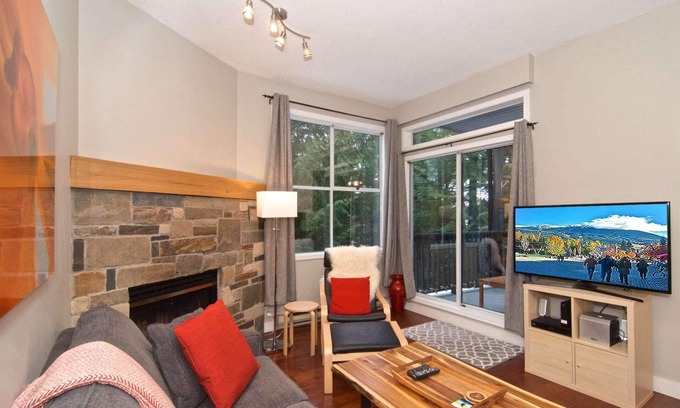 Whistler Creekside House | Charming Creekside Townhouse. Easy WALK to the Gondola. Professionally Managed + Cleaned