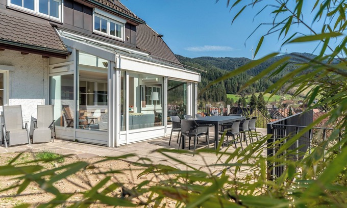 Gutach House | Charming Black Forest house with panoramic views, ideal for families of up to 6 people.