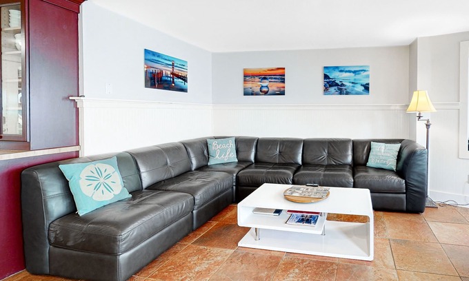 Oceanside Apartment | Charming, dog-friendly historical home with gorgeous ocean views