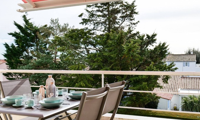 Bourgenay Apartment | Charming duplex with swimming pool close to Tanchet beach