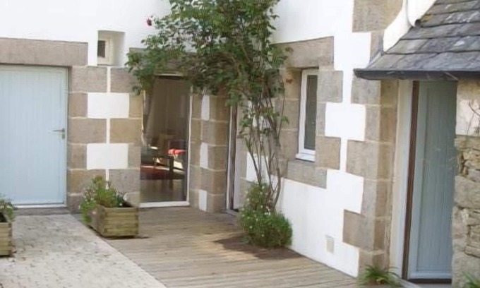 Roscoff Apartment | Charming duplex apartment, downtown, on the port, near beach and train station