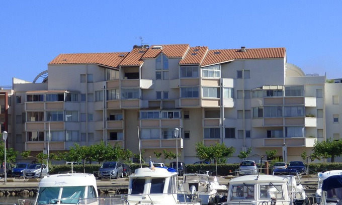 Frontignan Apartment | Charming duplex of 45m ² overlooking marina