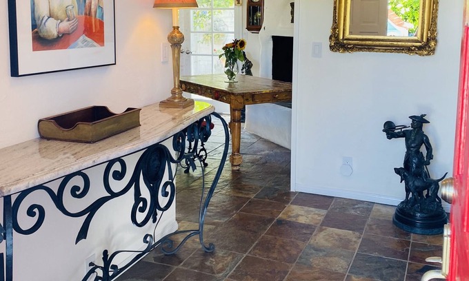Laguna Beach House | Charming, Family Home -4 blocks from the heart of Laguna Beach