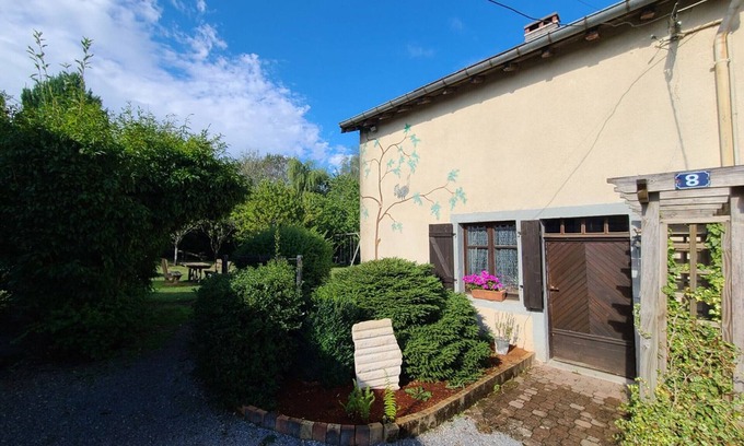 Nonville Cottage | Charming Farmhouse Retreat near Vittel – Cozy Interiors, Fireplace, Farm Animals & Garden Access