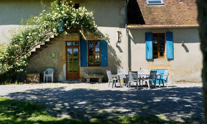Souvigny Cottage | Charming farmhouse with pool, near historic Souvigny, family-friendly amenities and activities