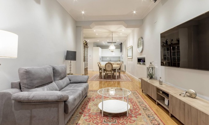 San Francisco Apartment | Charming flat in Casco Viejo with parking