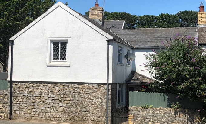 Wick Cottage | Charming four double-bedroom stone-built cottage in beautiful Vale of Glamorgan