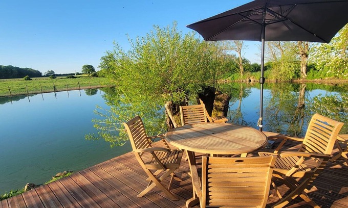 Belhomert-Guehouville Cottage | Charming cottage with nature, Wi-Fi, BBQ and private terrace
