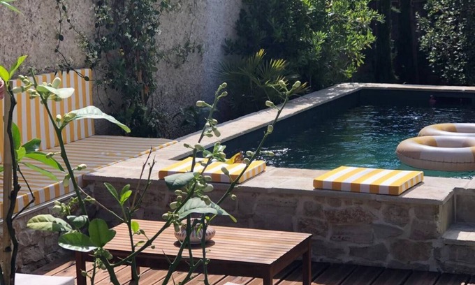 Collonges-au-Mont-d'Or Villa | Charming Grange au Mont d'Or, with swimming pool and garden, on the banks of the Soane!