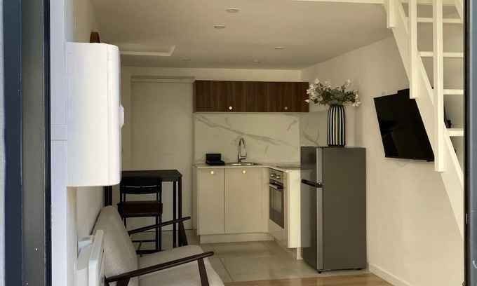 Cenon Apartment | Charming fully-equipped studio downtown