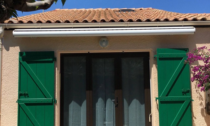La Franqui House | Charming fully-equipped house* in residence with swimming pool