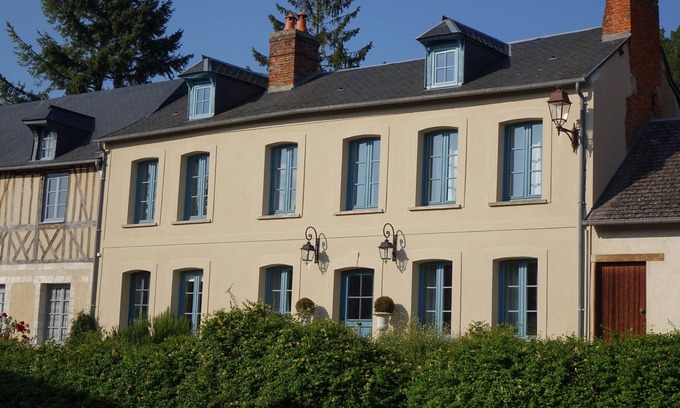 Le Bec-Hellouin Bed & Breakfast | Charming guest house in Bec Hellouin