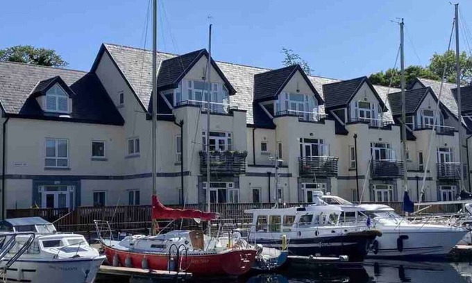 Killaloe Condo | Charming, HarbourSide Apartment Killaloe, Co Clare