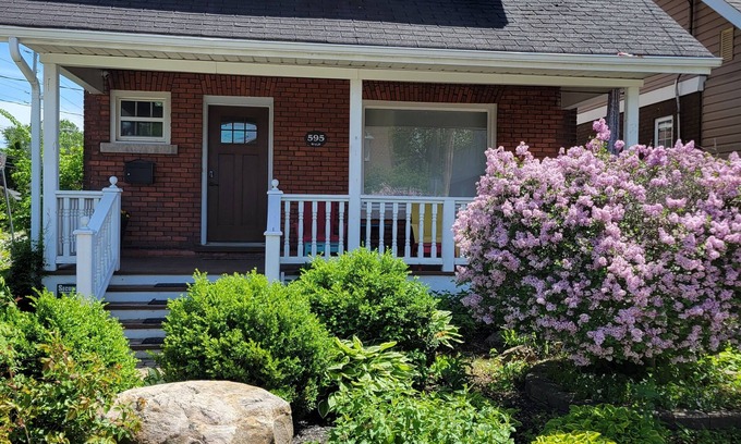 North Bay House | Charming historic home w/parking, walk to downtown, waterfront, shops & more.