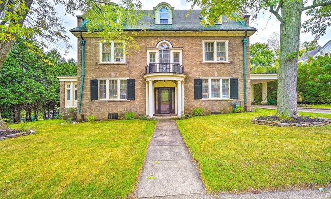 Olean House | Charming Historic Home ~ 1 Mi to Dtwn Olean!