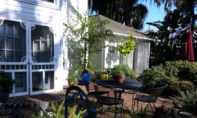 Safety Harbor Cottage | Charming, Historic Carriage House Old Florida setting on Tampa Bay