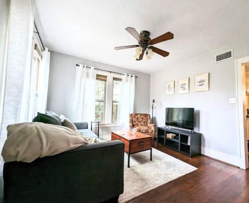 Tyler House | Charming Home on Callahan